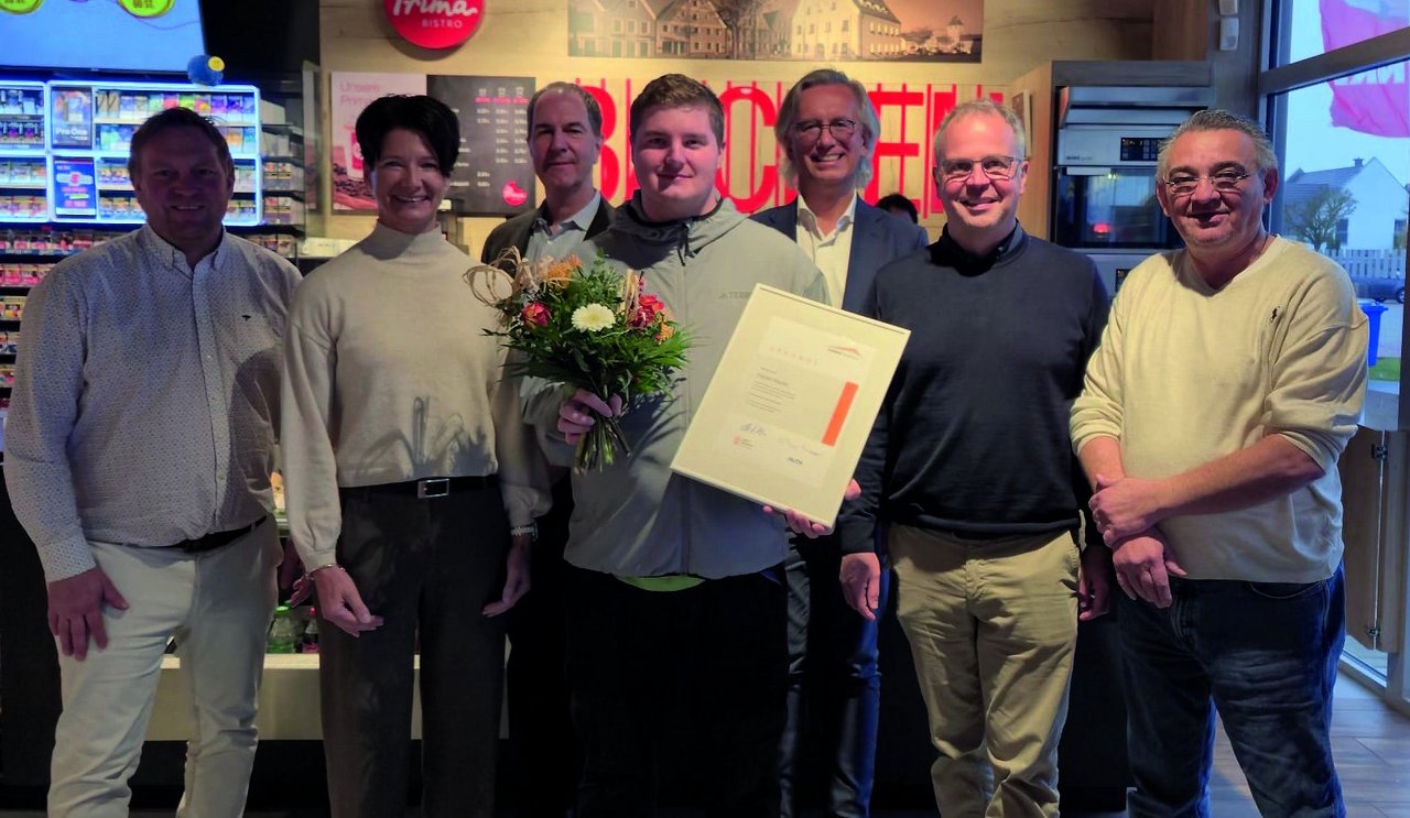 Weiterbildung für unsere Tankstellenprofis: Fabian Martin erhält Stipendium